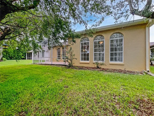 $316,000 | 109 Greentree Lane, Yalaha, FL 34797