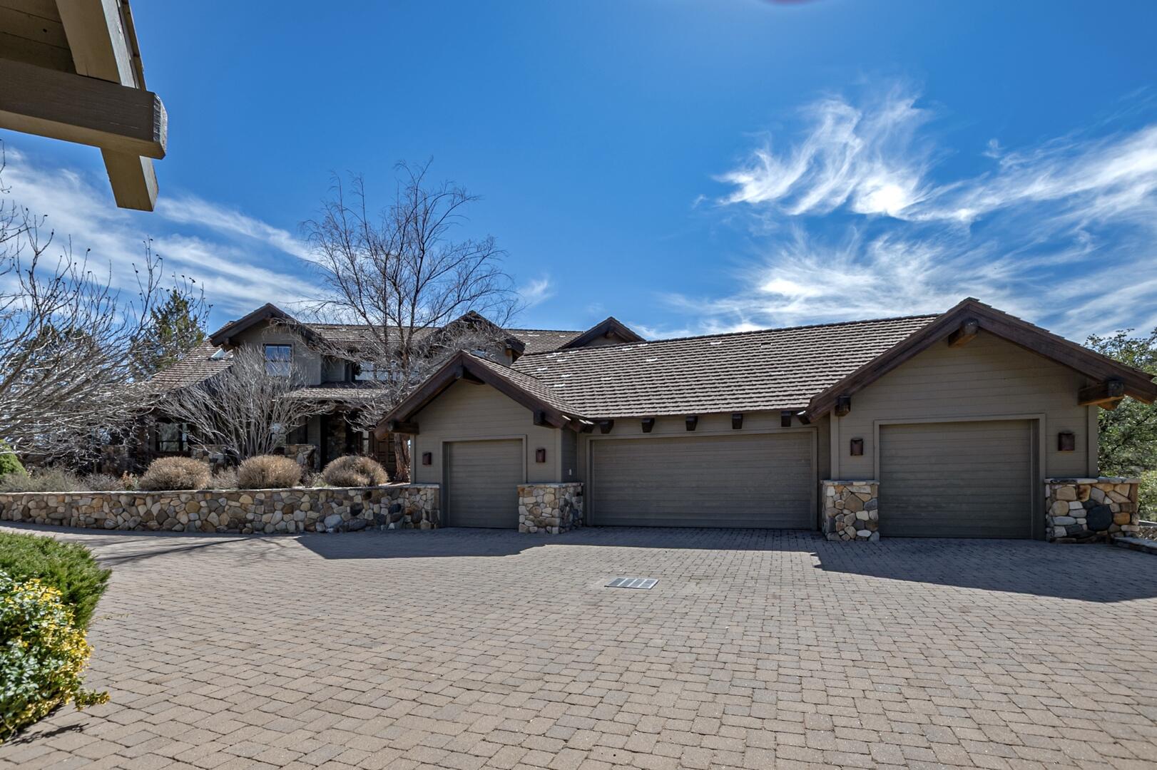2401 East Rim Club Drive Payson, AZ 85541 - Photo 86 of 116 Garage with three bays