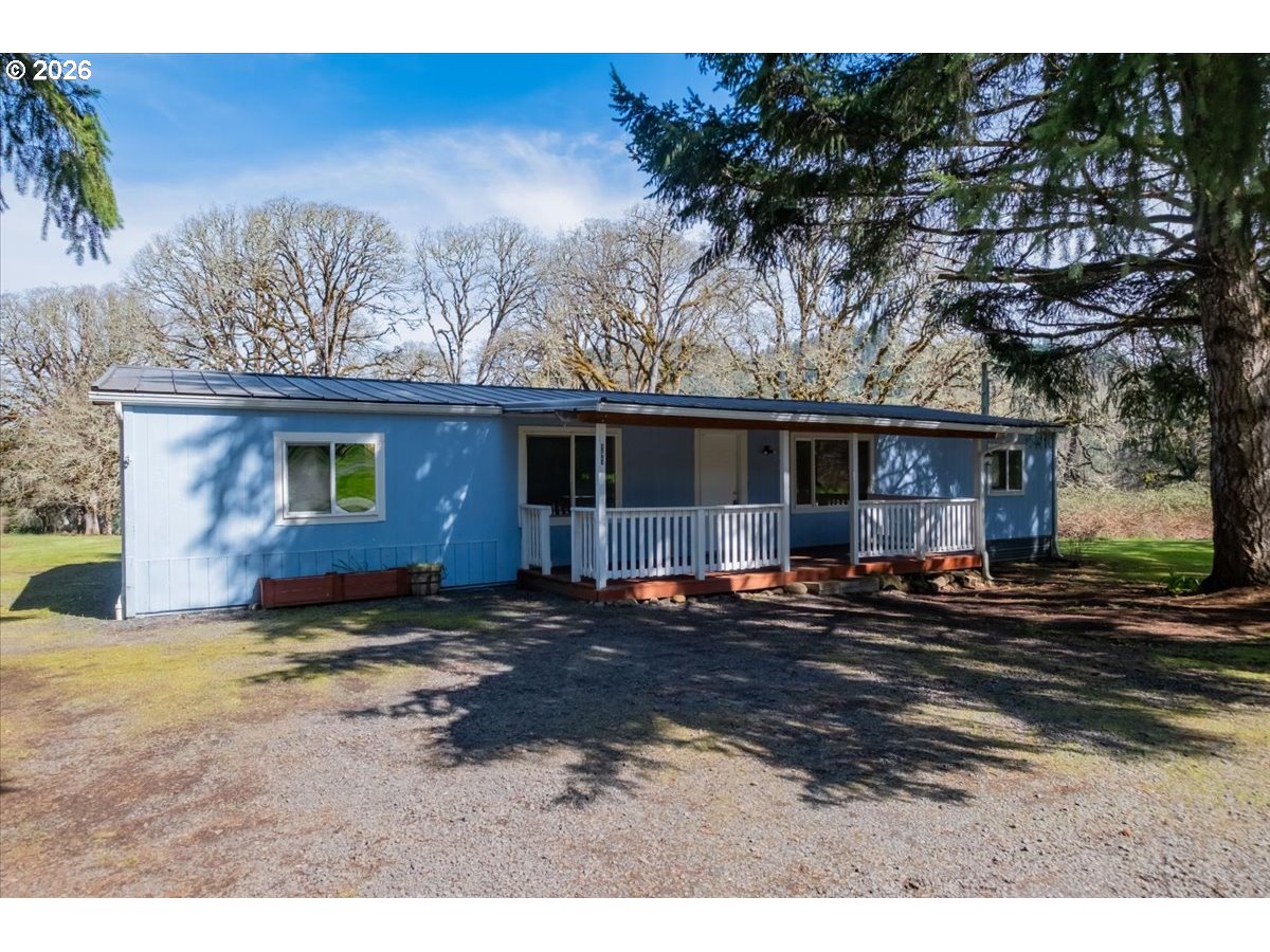 42069 Cut-Off Drive Lebanon, OR 97355 - Photo 11 of 44