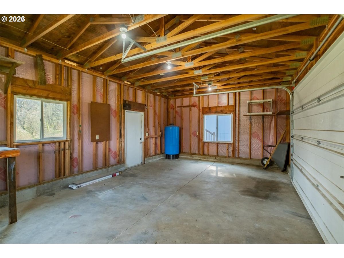 42069 Cut-Off Drive Lebanon, OR 97355 - Photo 39 of 44