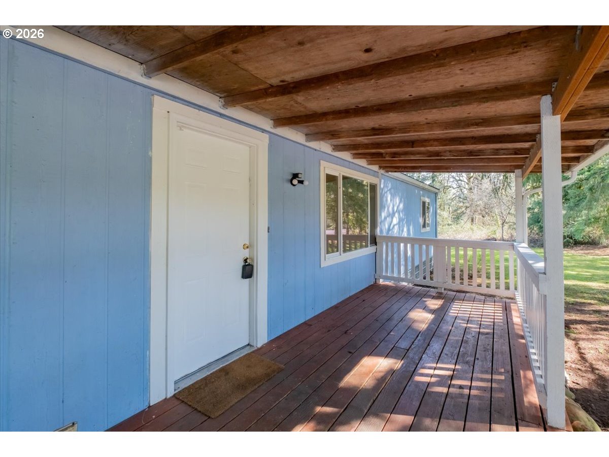 42069 Cut-Off Drive Lebanon, OR 97355 - Photo 10 of 44