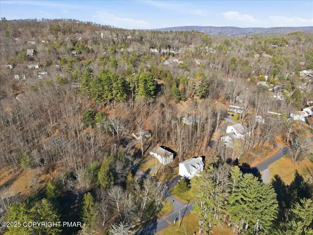 $299,900 | 102 Longshore Circle, East Stroudsburg, PA 18302