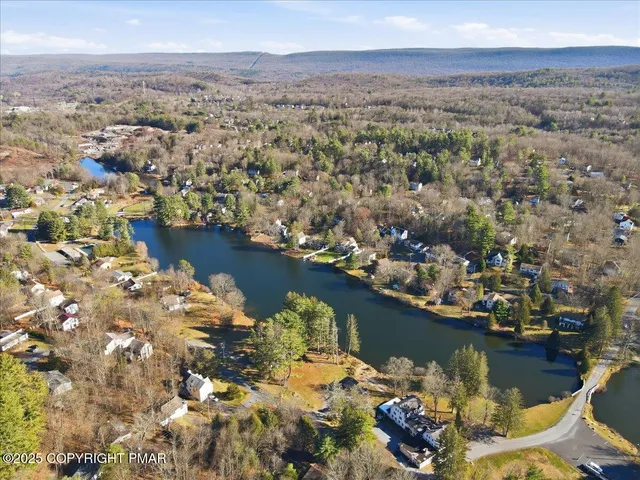 $299,900 | 102 Longshore Circle, East Stroudsburg, PA 18302