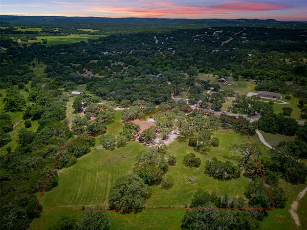 $675,000 | 297 Carpers Trail, Fischer, TX 78623