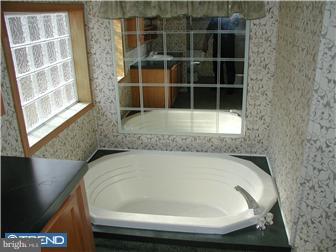 22 Longview Road Boyertown, PA 19512 - Photo 7 of 12 Bathroom