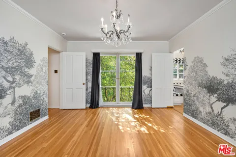 $2,499,000 | 2120 Outpost Drive, Los Angeles, CA 90068