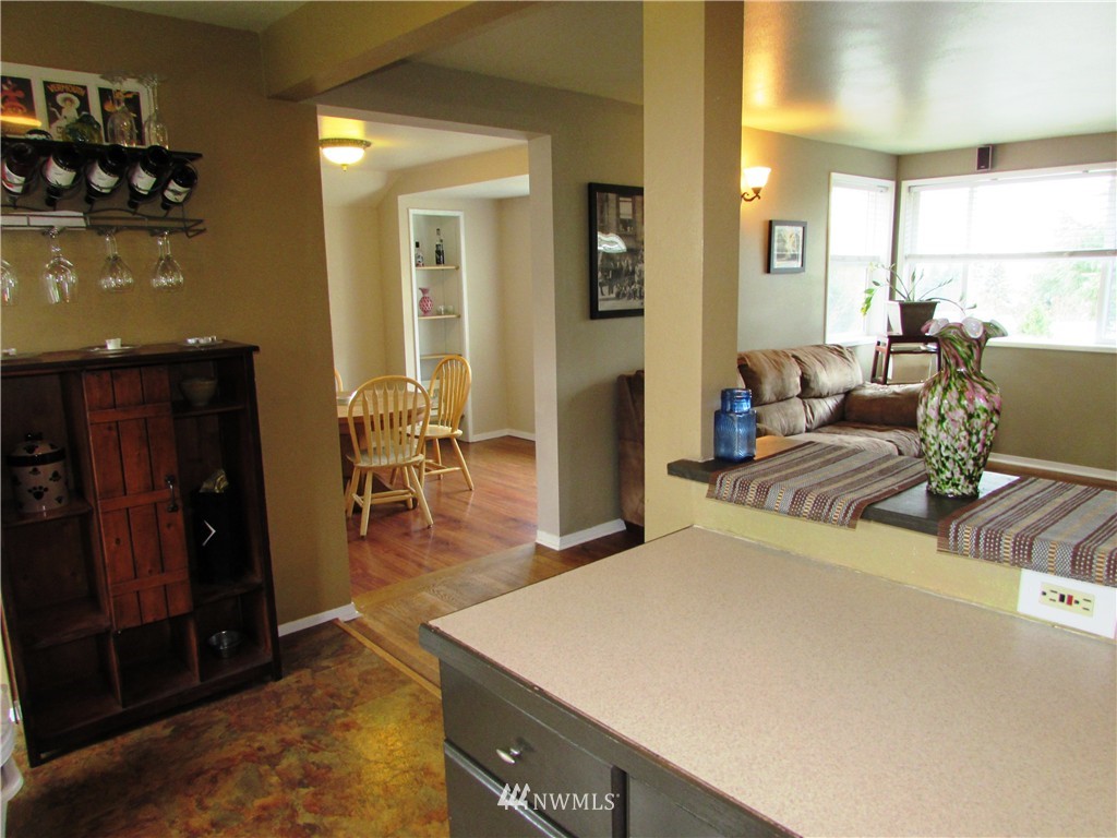 506 Bronson Place Northeast Renton, WA 98056 - Photo 13 of 25 Gallery Image 13