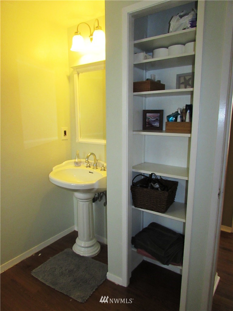506 Bronson Place Northeast Renton, WA 98056 - Photo 15 of 25 Gallery Image 15