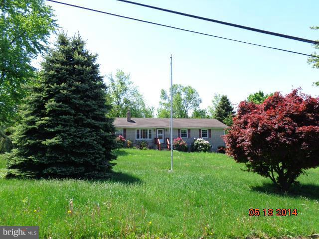 4811 Round Hill Road Frederick, MD 21702 - Photo 12 of 13 Exterior (Front)