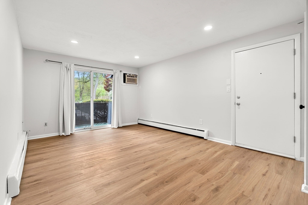 81 High Street, Unit 9 Amesbury, MA 01913 - Photo 7 of 31