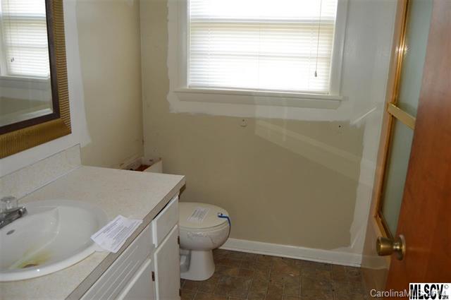 1189 Wagon Wheel Road Hickory, NC 28602 - Photo 15 of 21 Gallery Image 15