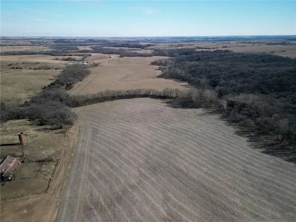 $1,631,168 | 0 Gilsen Creek Road, Onaga, KS 66521