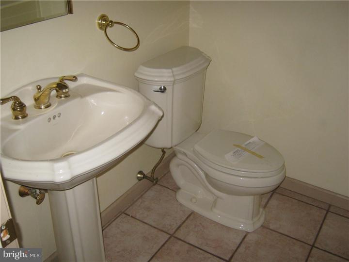 2068 St Peters Road Pottstown, PA 19465 - Photo 8 of 11 Bathroom