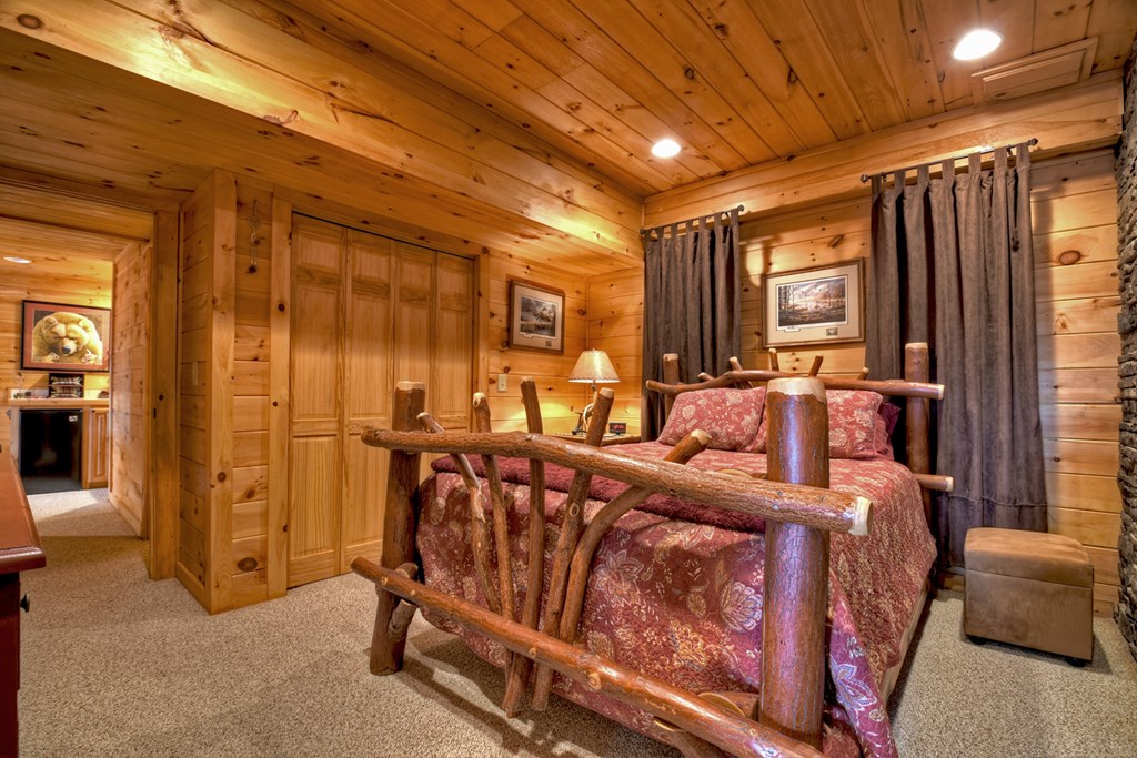420 Deer Crest Heights Blue Ridge, GA 30513 - Photo 45 of 58 Basement Bedroom