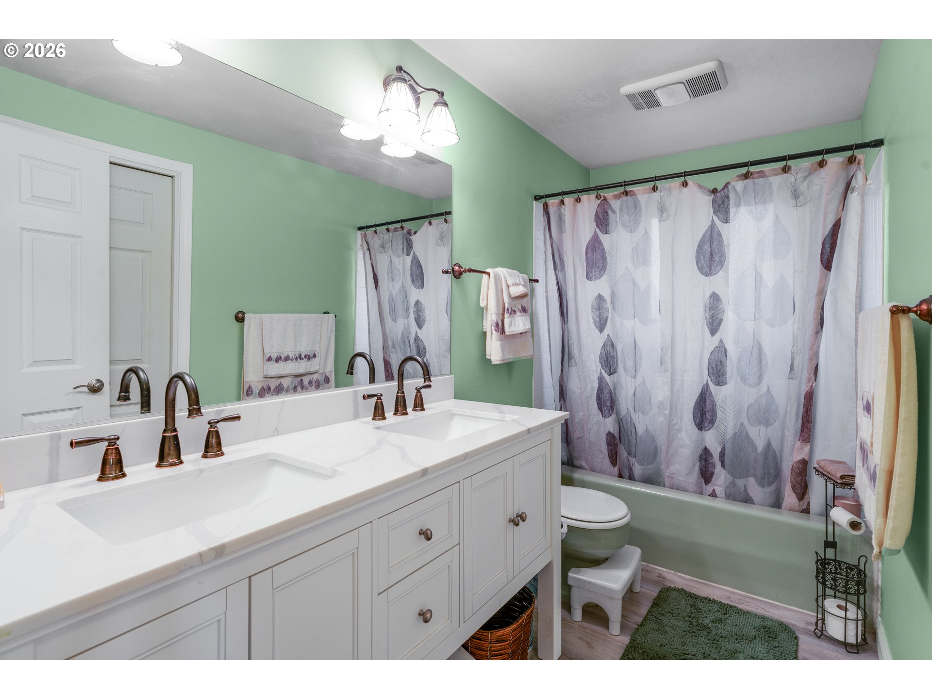 16627 Southeast Bush Street Portland, OR 97236 - Photo 19 of 48