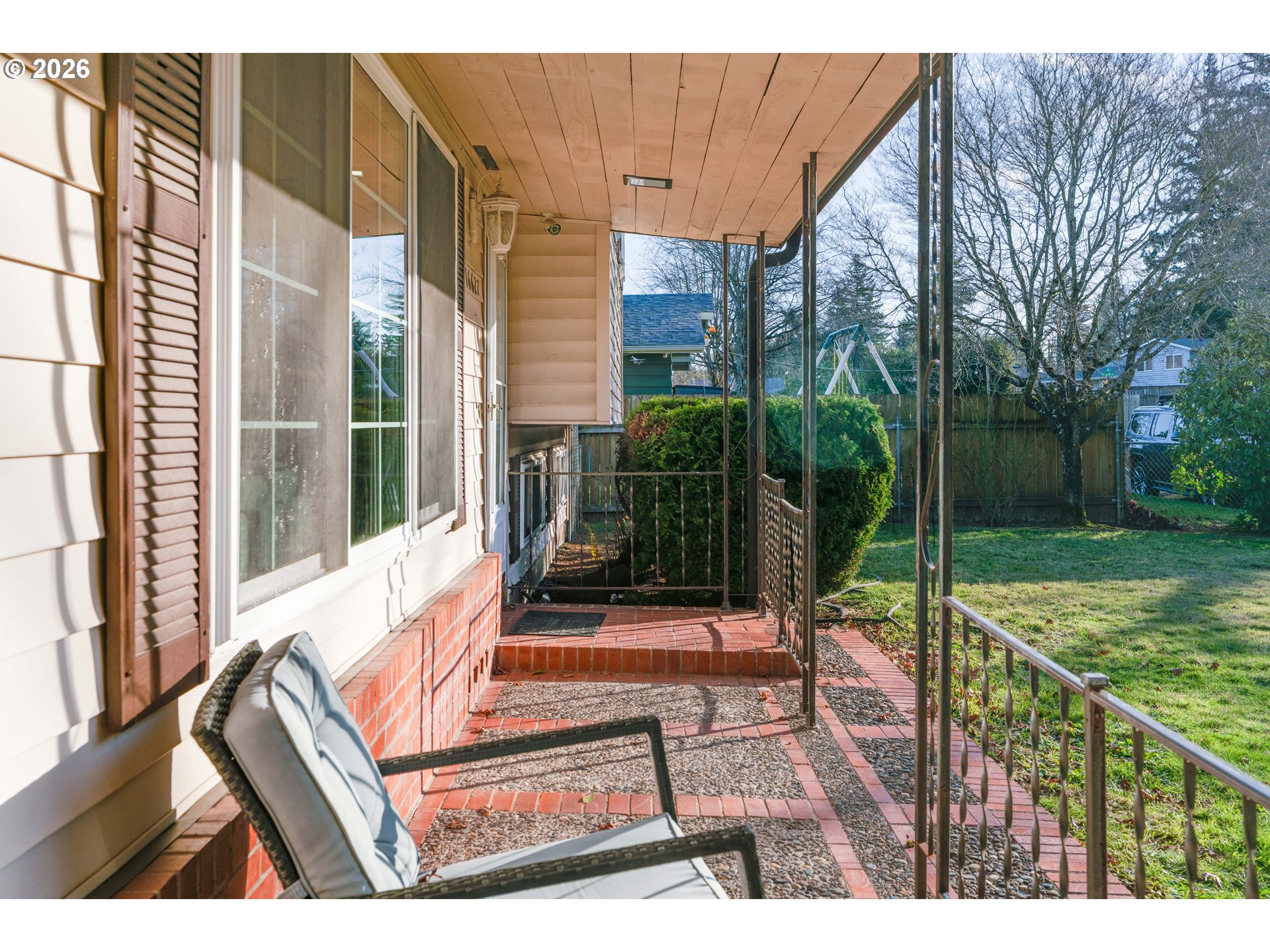 16627 Southeast Bush Street Portland, OR 97236 - Photo 5 of 48