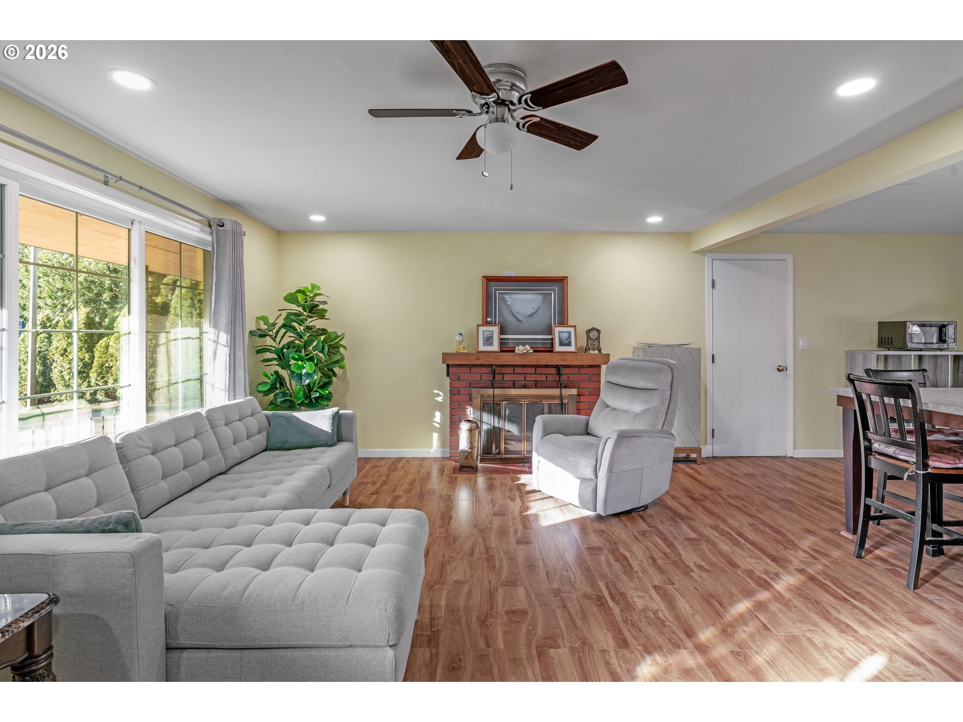 16627 Southeast Bush Street Portland, OR 97236 - Photo 6 of 48