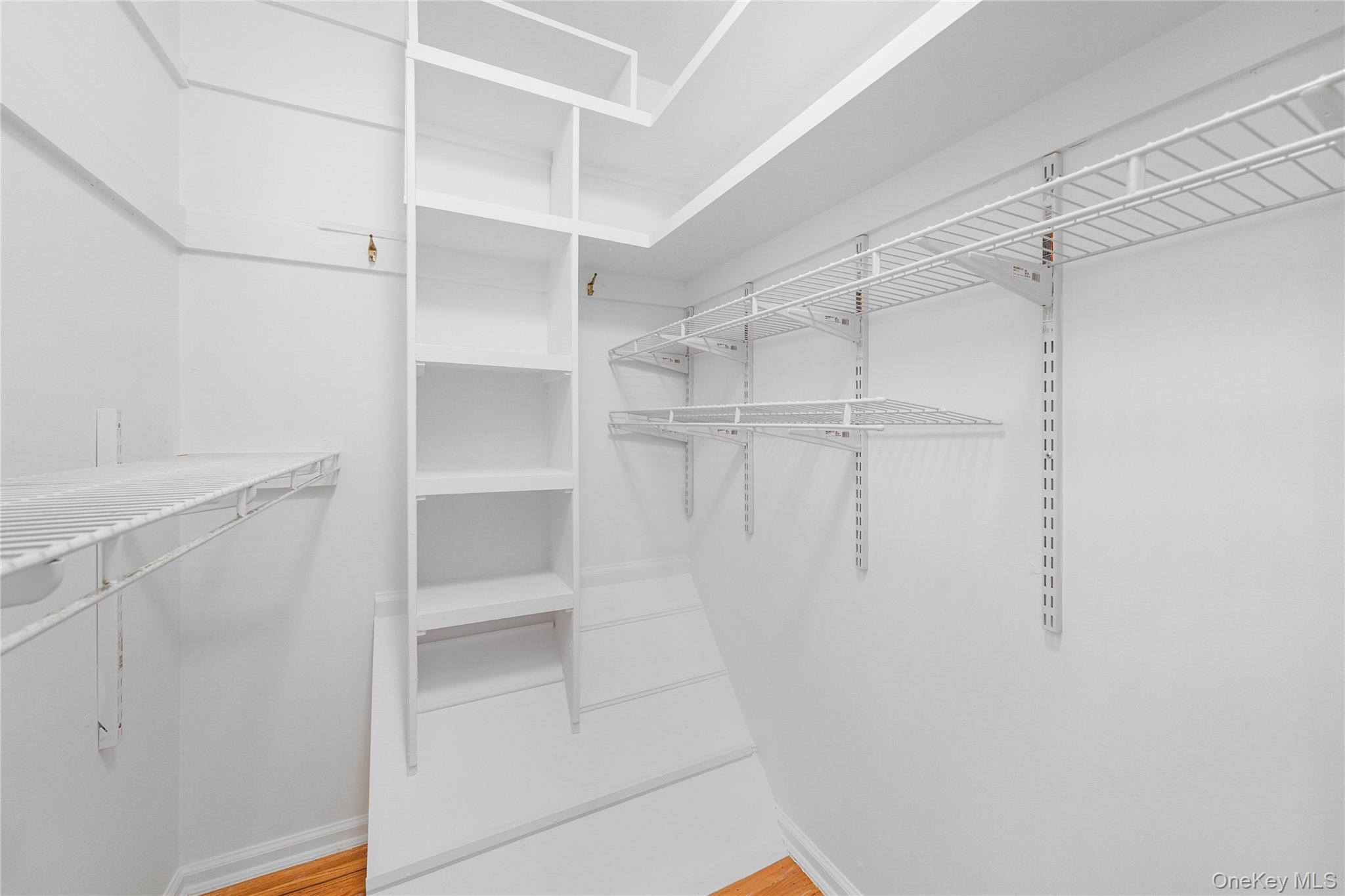 143 Darling Avenue New Rochelle, NY 10804 - Photo 13 of 27