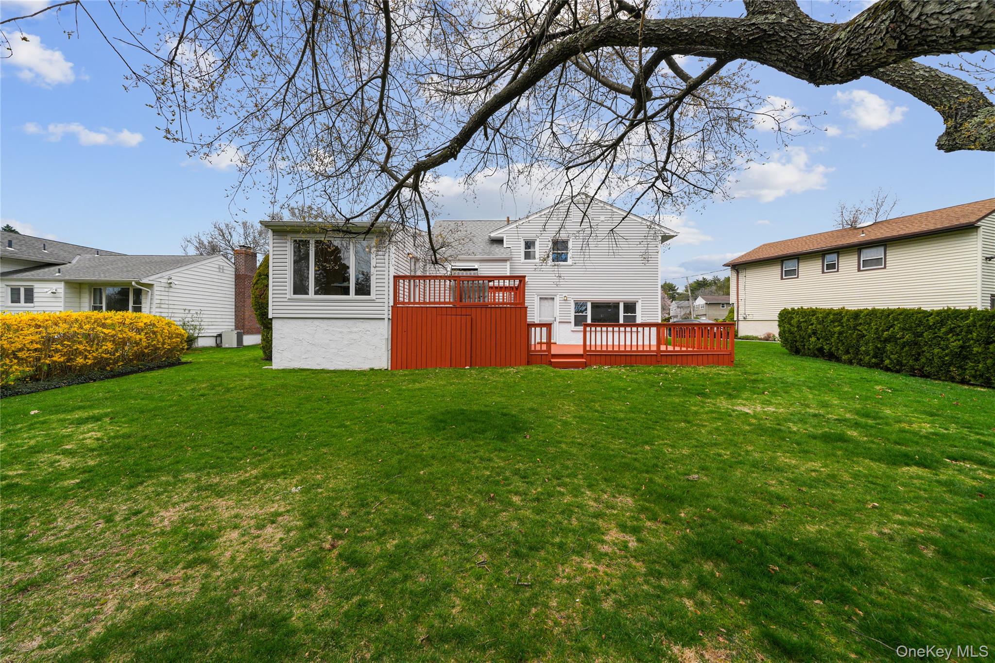 143 Darling Avenue New Rochelle, NY 10804 - Photo 21 of 27