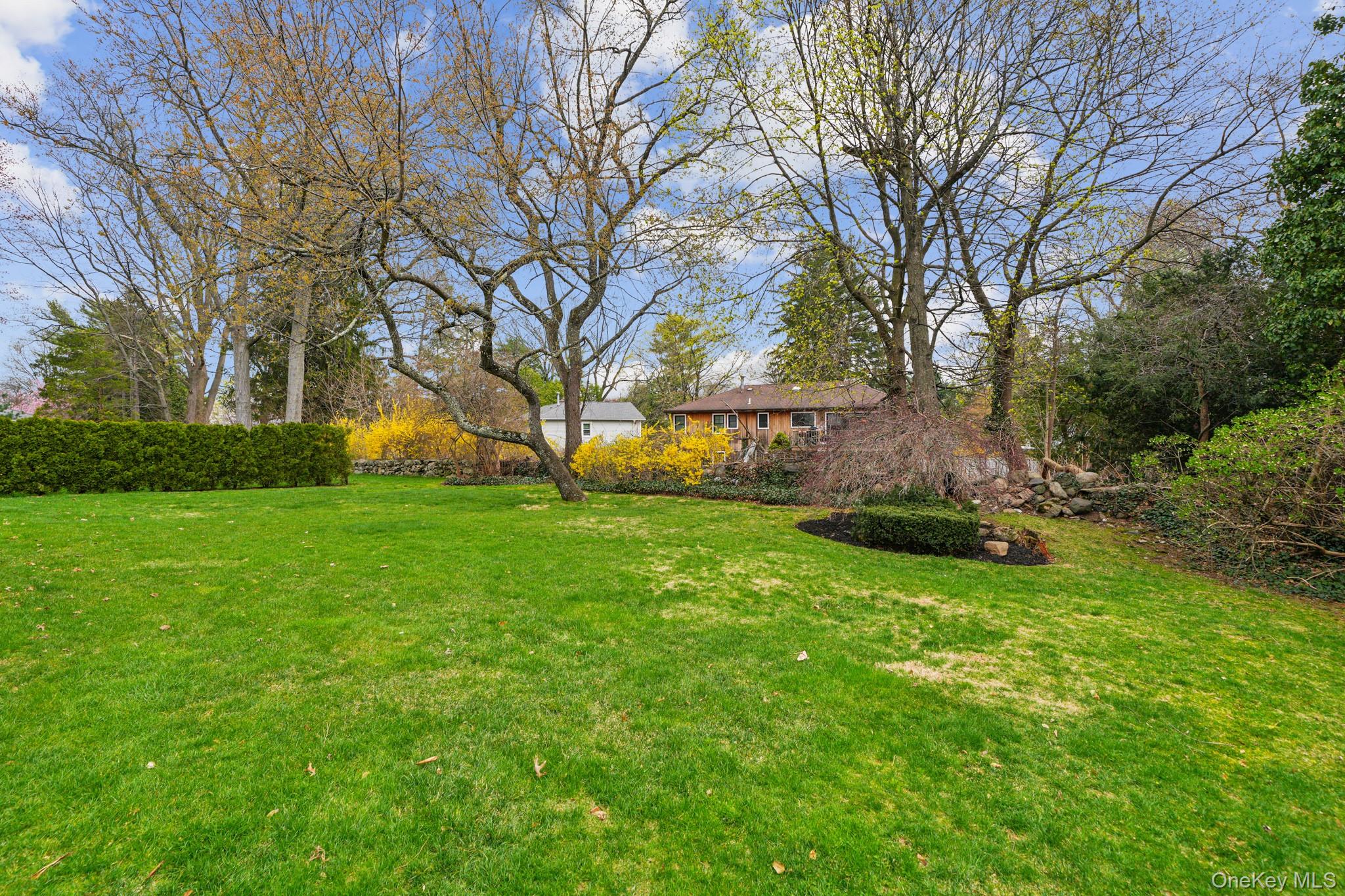 143 Darling Avenue New Rochelle, NY 10804 - Photo 23 of 27