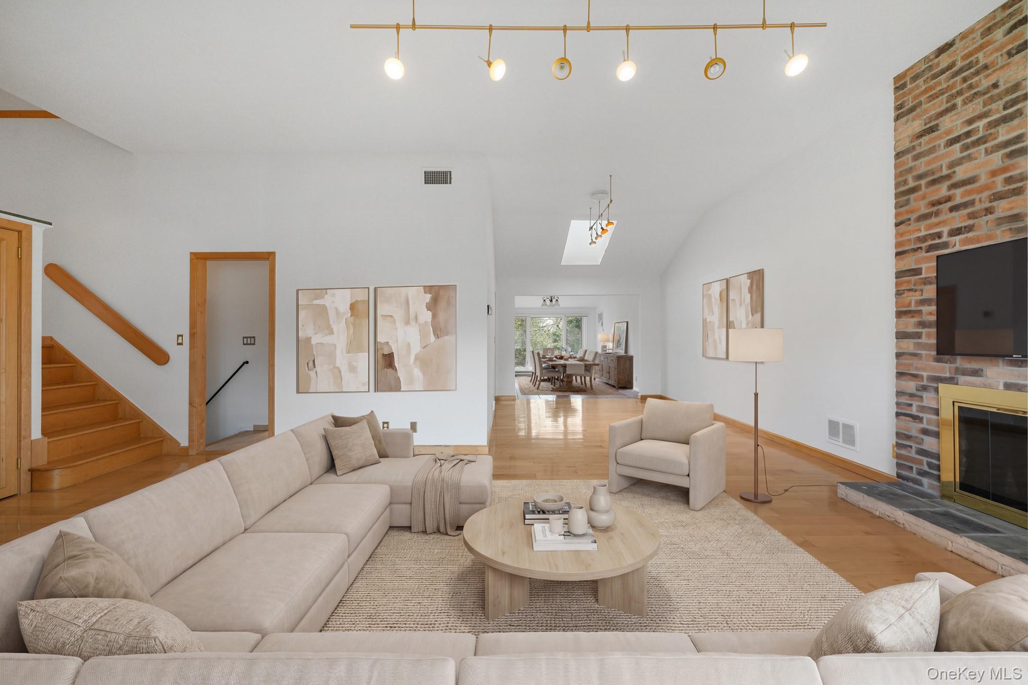 143 Darling Avenue New Rochelle, NY 10804 - Photo 5 of 27