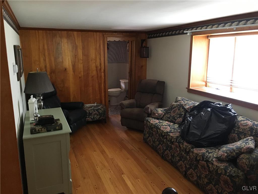 695 Creek Road Bath, PA 18014 - Photo 4 of 22 Gallery Image 4