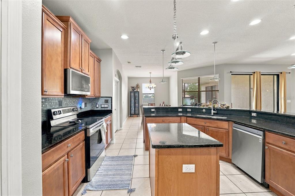 9808 Carr Road Riverview, FL 33569 - Photo 12 of 33 Gallery Image 12