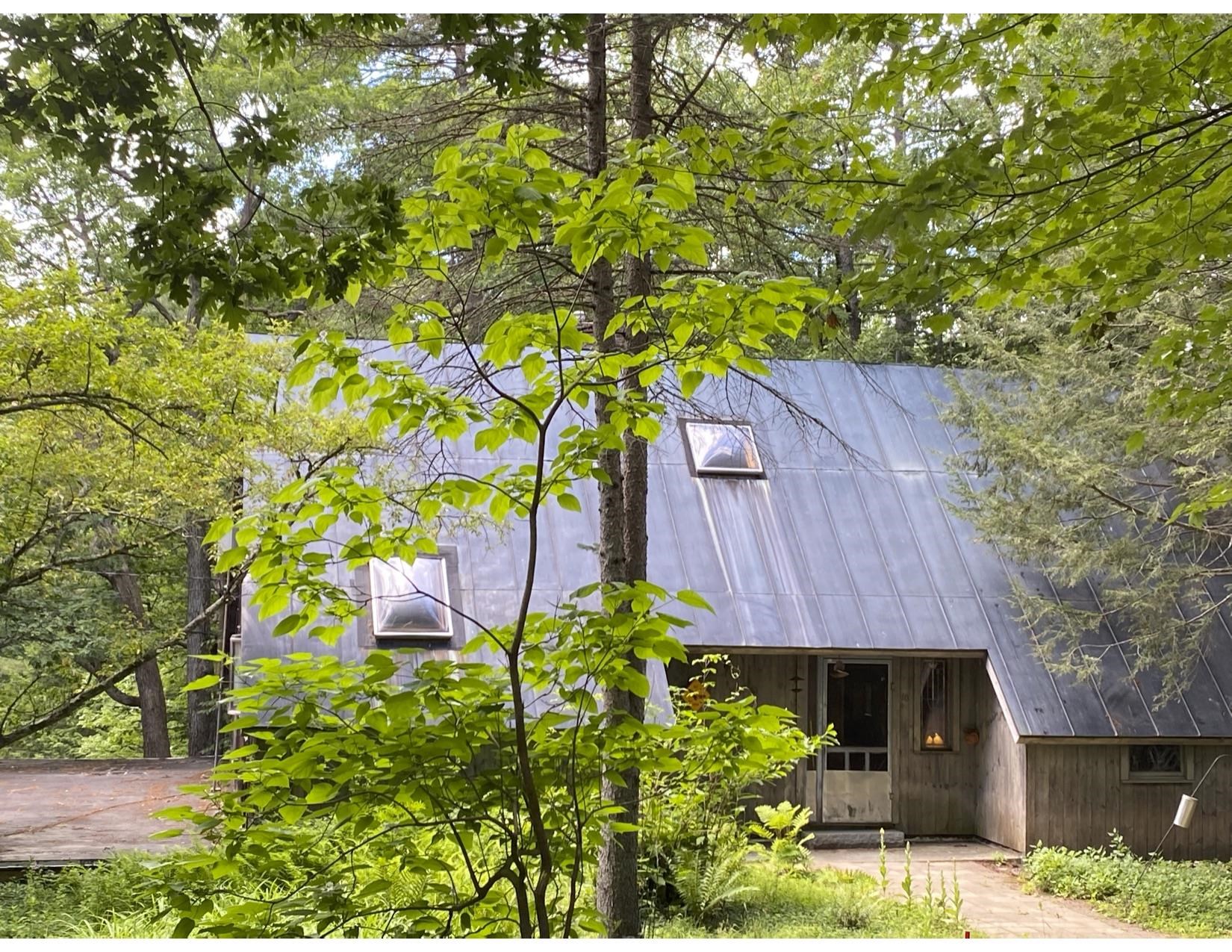 195 Tarn Road Lyndeborough, NH 03057 - Photo 1 of 37 Gallery Image 1