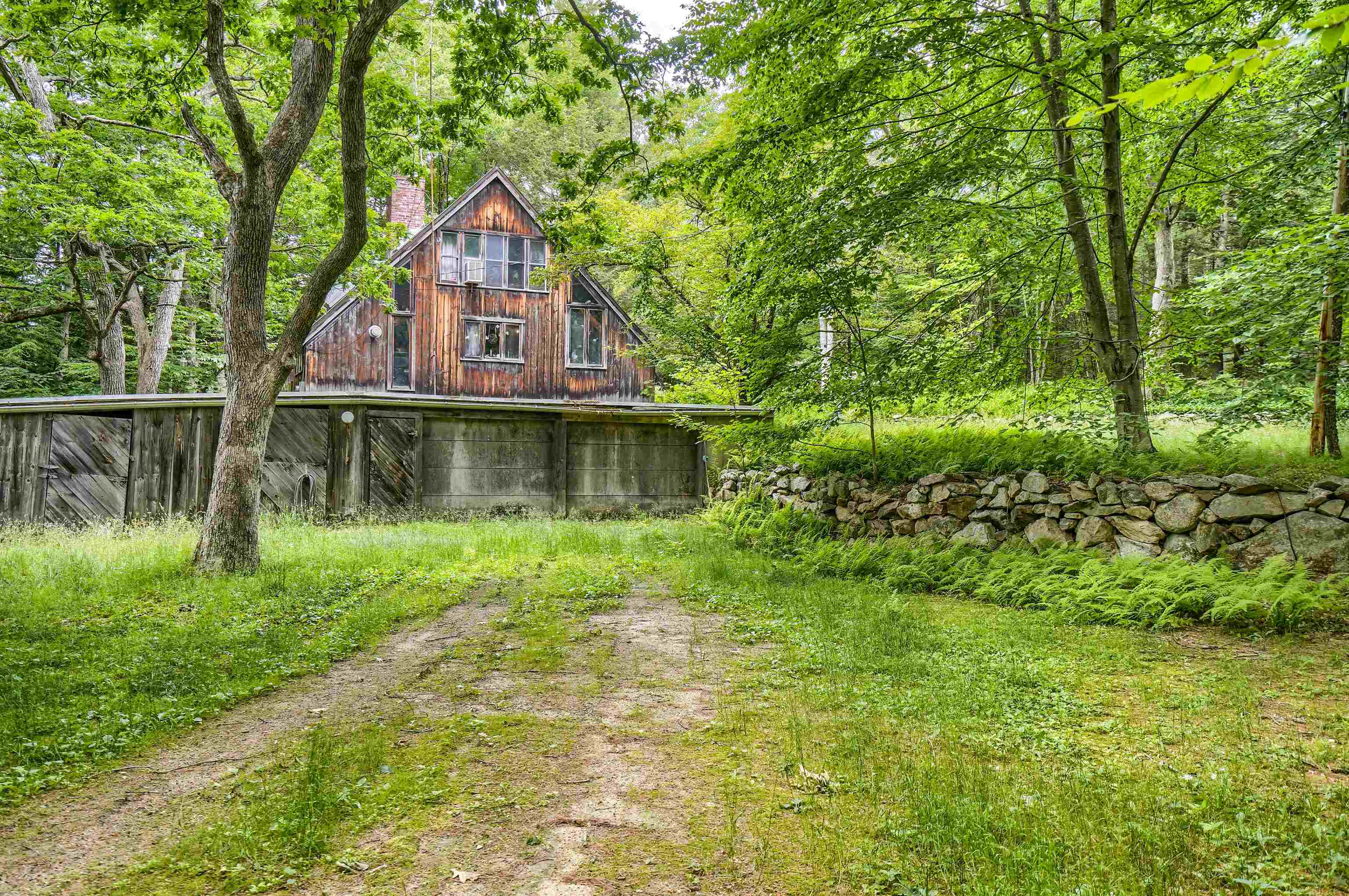 195 Tarn Road Lyndeborough, NH 03057 - Photo 4 of 37 Gallery Image 4