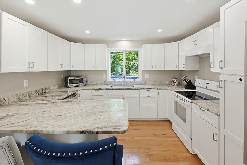 170 Rocky Hill Road Rehoboth, MA 02769 - Photo 9 of 42