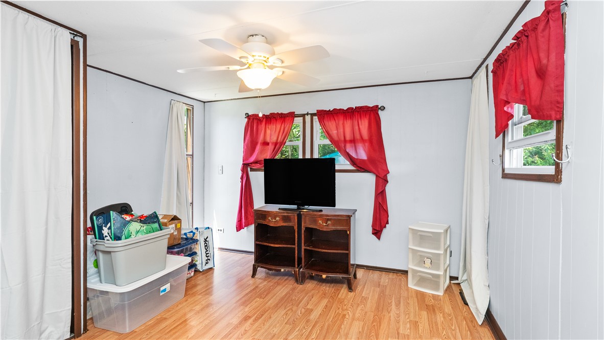 979 Toll Gate Road Warwick, RI 02886 - Photo 11 of 16