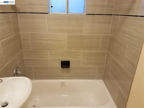 $3,950 | 26730 Tyrrell Avenue, Hayward, CA 94544