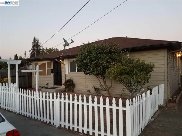 $3,950 | 26730 Tyrrell Avenue, Hayward, CA 94544