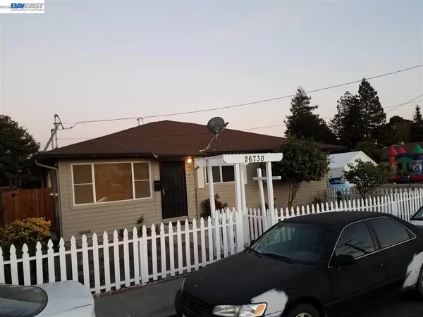 $3,950 | 26730 Tyrrell Avenue, Hayward, CA 94544