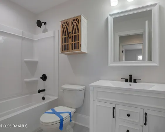 $297,500 | 424 Eraste Landry Road, Lafayette, LA 70506