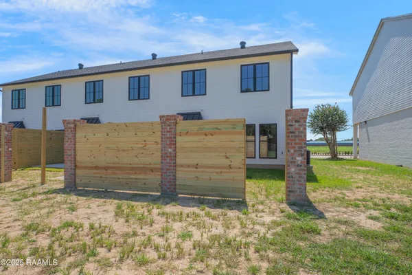 $297,500 | 424 Eraste Landry Road, Lafayette, LA 70506