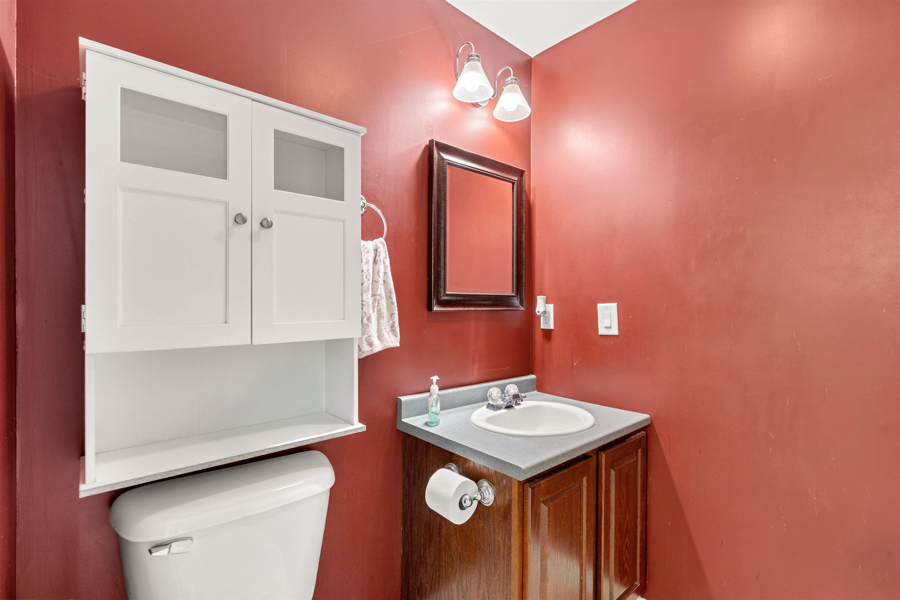 28 Andrew Street Manchester, NH 03104 - Photo 19 of 40