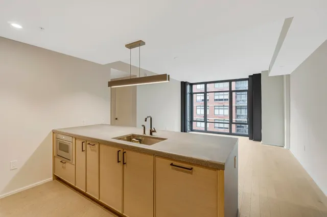 $870,000 | 1425 Hudson Street, Unit 6C, Hoboken, NJ 07030