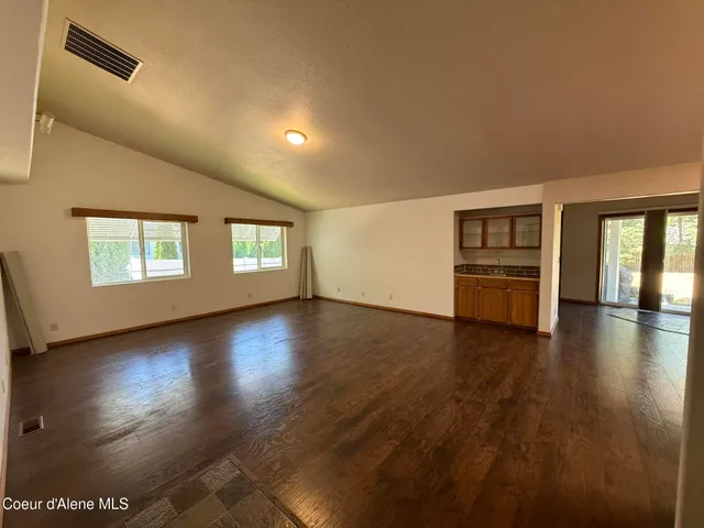 $882,000 | 7959 North Valley Street, Dalton Gardens, ID 83815