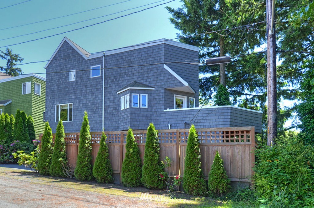 4015 Southwest Webster Street Seattle, WA 98136 - Photo 1 of 15 Gallery Image 1