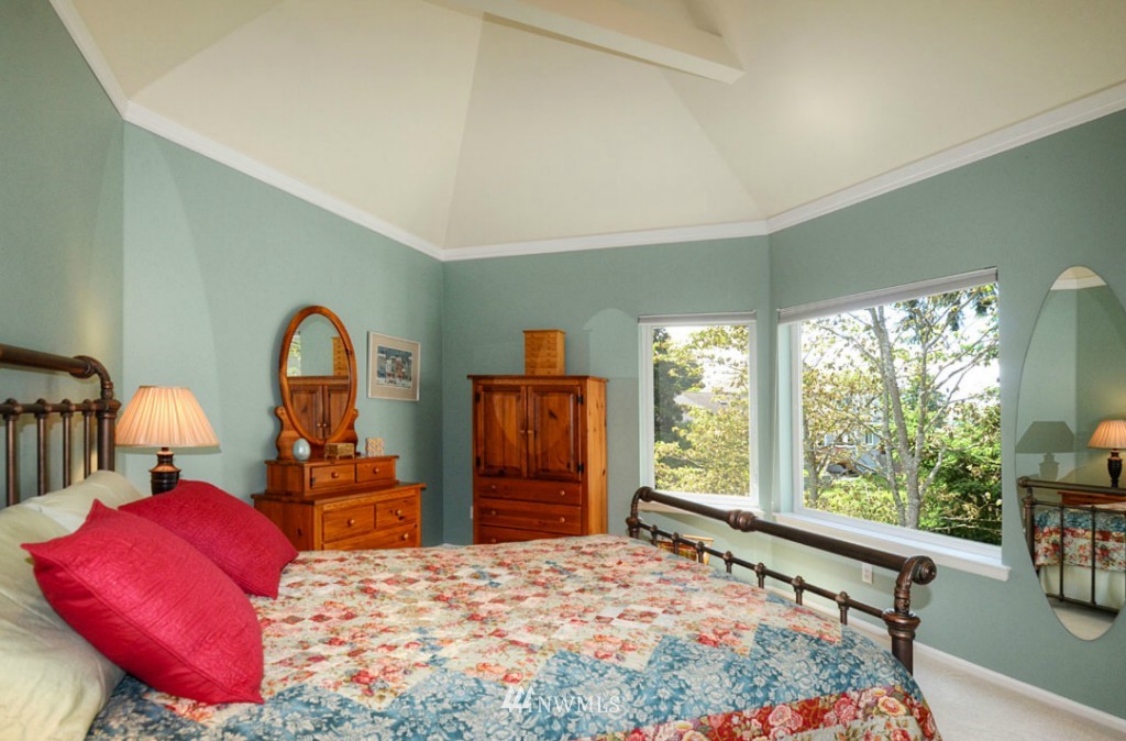 4015 Southwest Webster Street Seattle, WA 98136 - Photo 11 of 15 Gallery Image 11