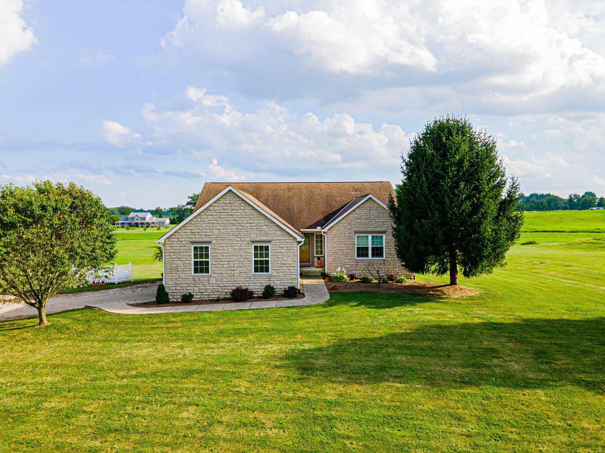 4296 Lock Road Centerburg, OH 43011 - Photo 13 of 60 4296 Lock Rd, Centerburg_002