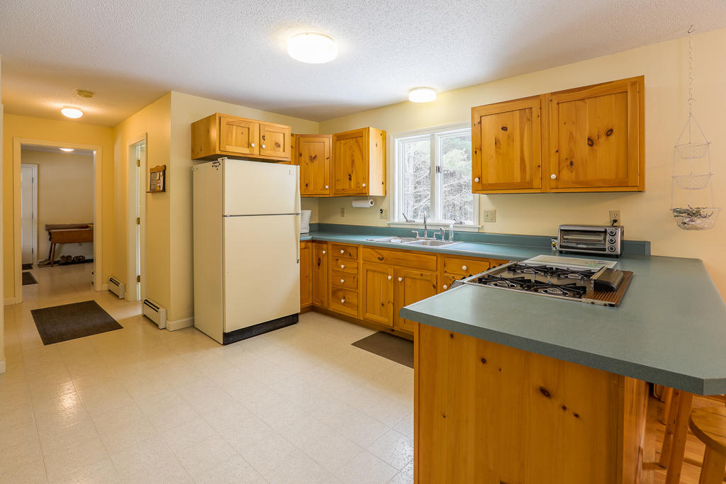 39 Patterson Road Hampden, ME 04444 - Photo 7 of 38 7
