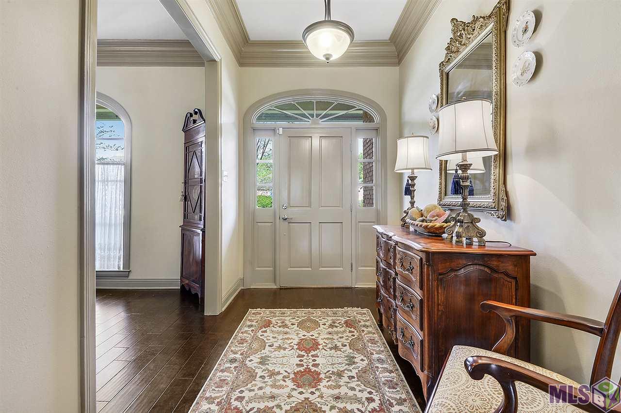223 Summer Ridge Drive Baton Rouge, LA 70810 - Photo 2 of 14
