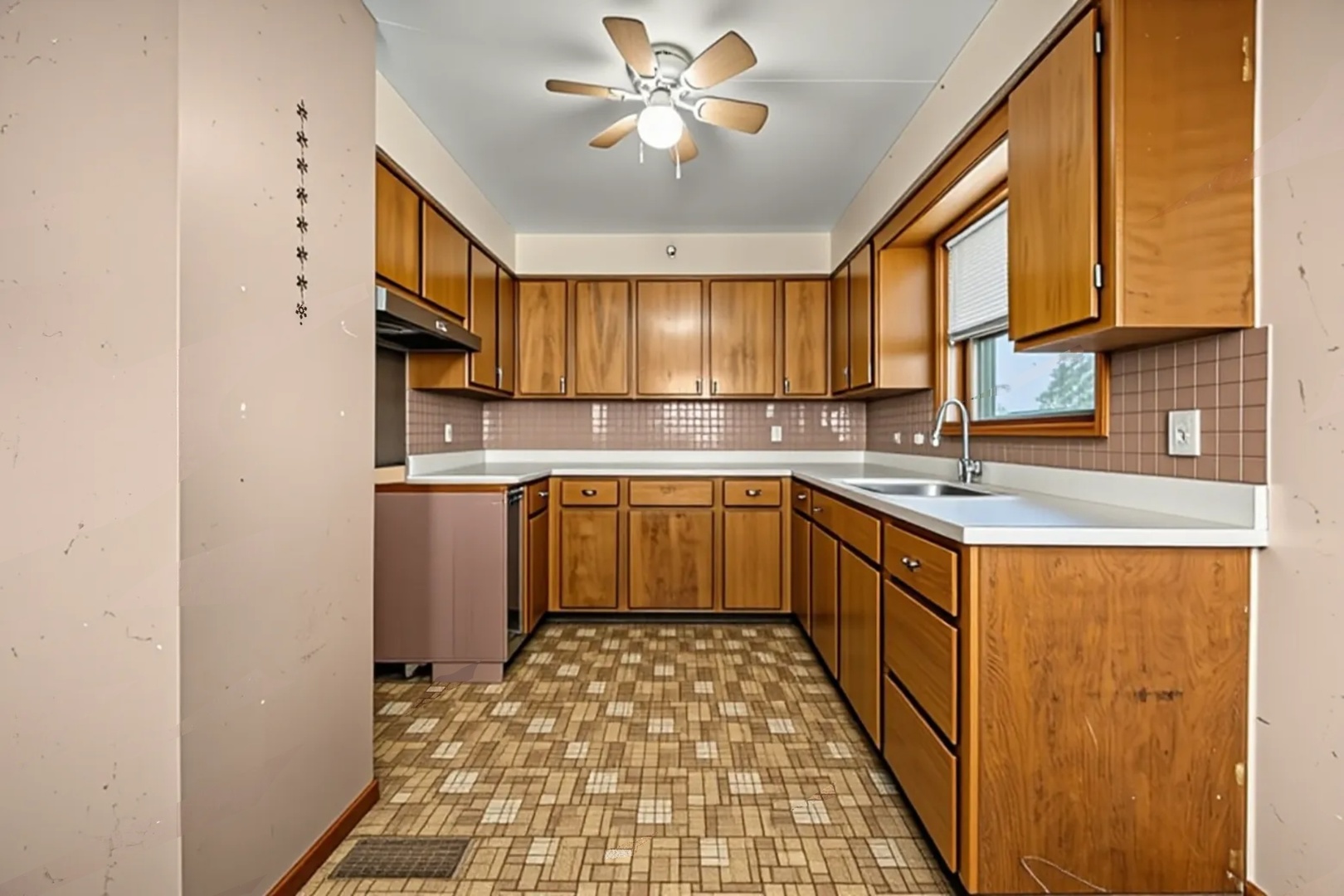 14286 Highway 72 Genoa, IL 60135 - Photo 8 of 33