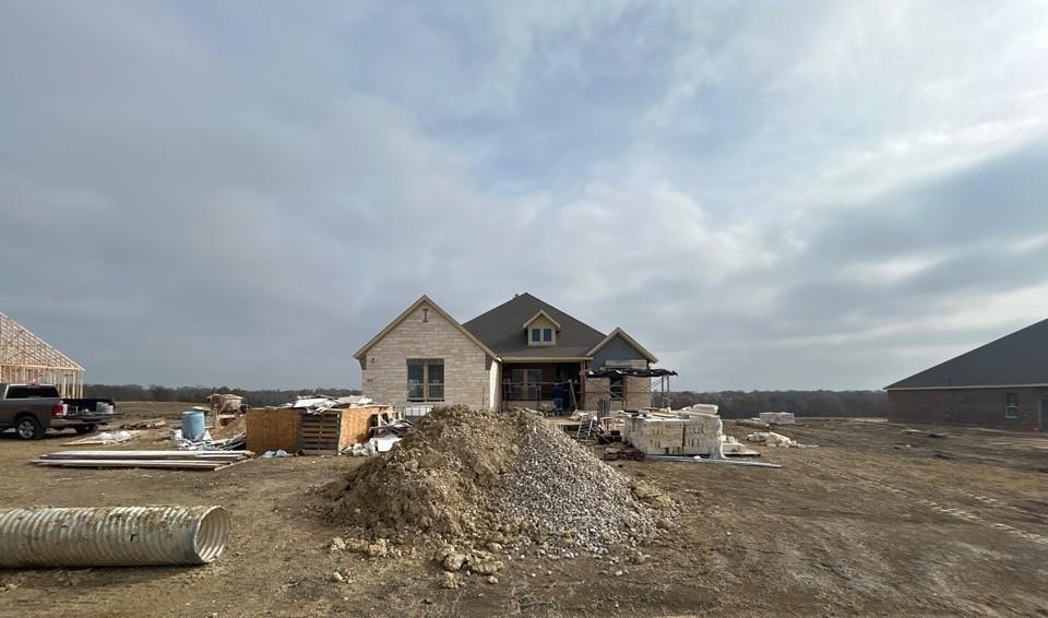 811 Vly Rdg Road Van Alstyne, TX 75495 - Photo 1 of 15 a view of the house and outdoor space