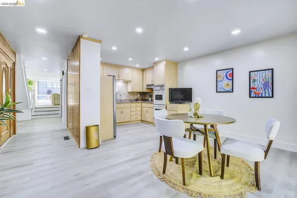 $799,000 | 6635 Banning Drive, Oakland, CA 94611