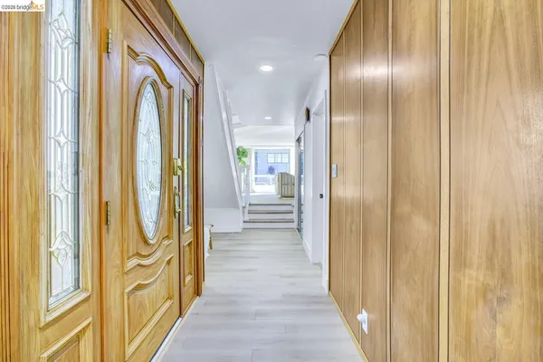 $799,000 | 6635 Banning Drive, Oakland, CA 94611