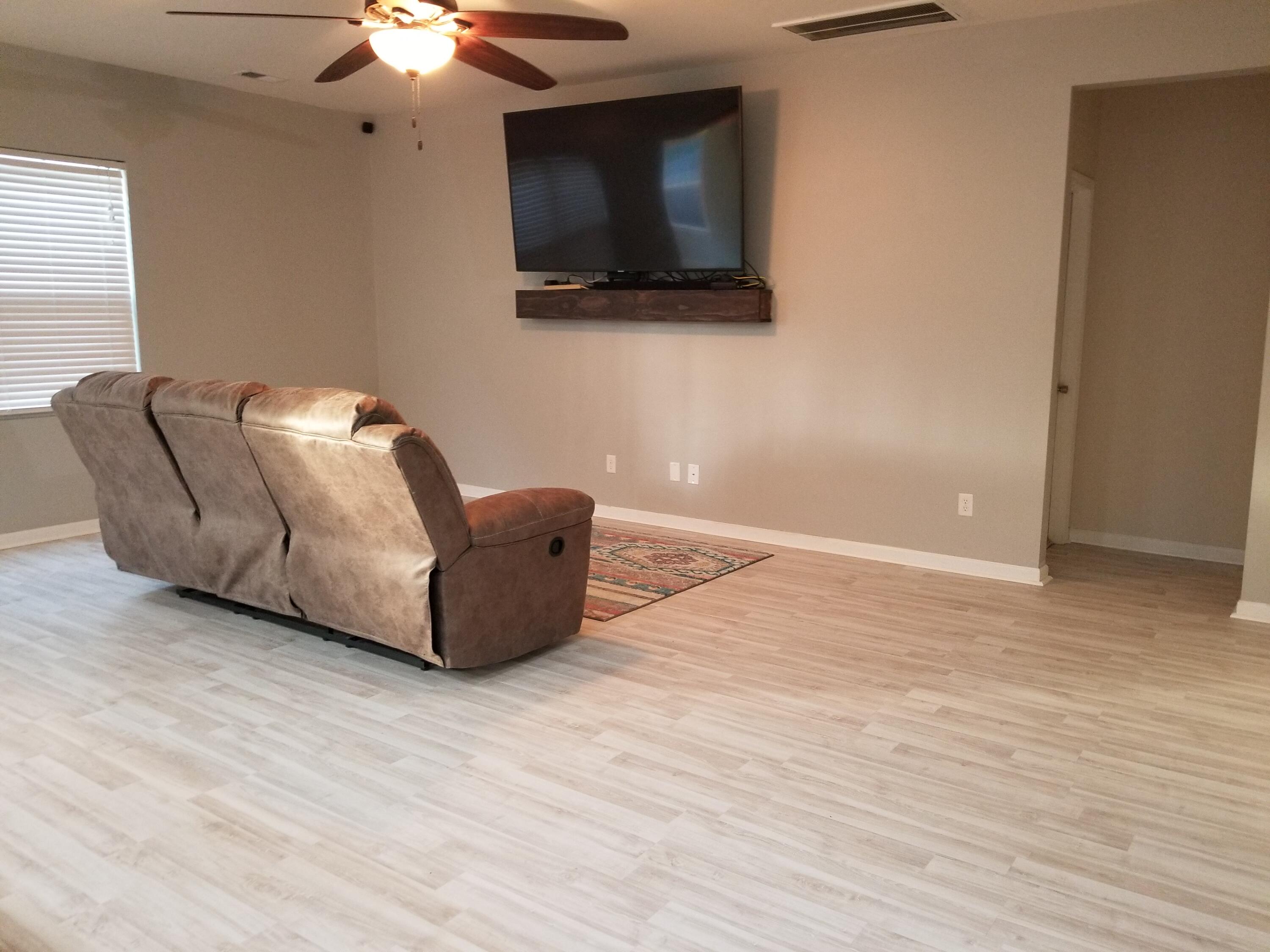 272 Decatur Drive Summerville, SC 29486 - Photo 20 of 42 Hall to Masterbedroom
