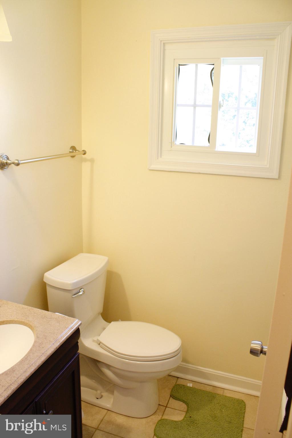 12214 Centerhill Street Silver Spring, MD 20902 - Photo 12 of 37 Gallery Image 12